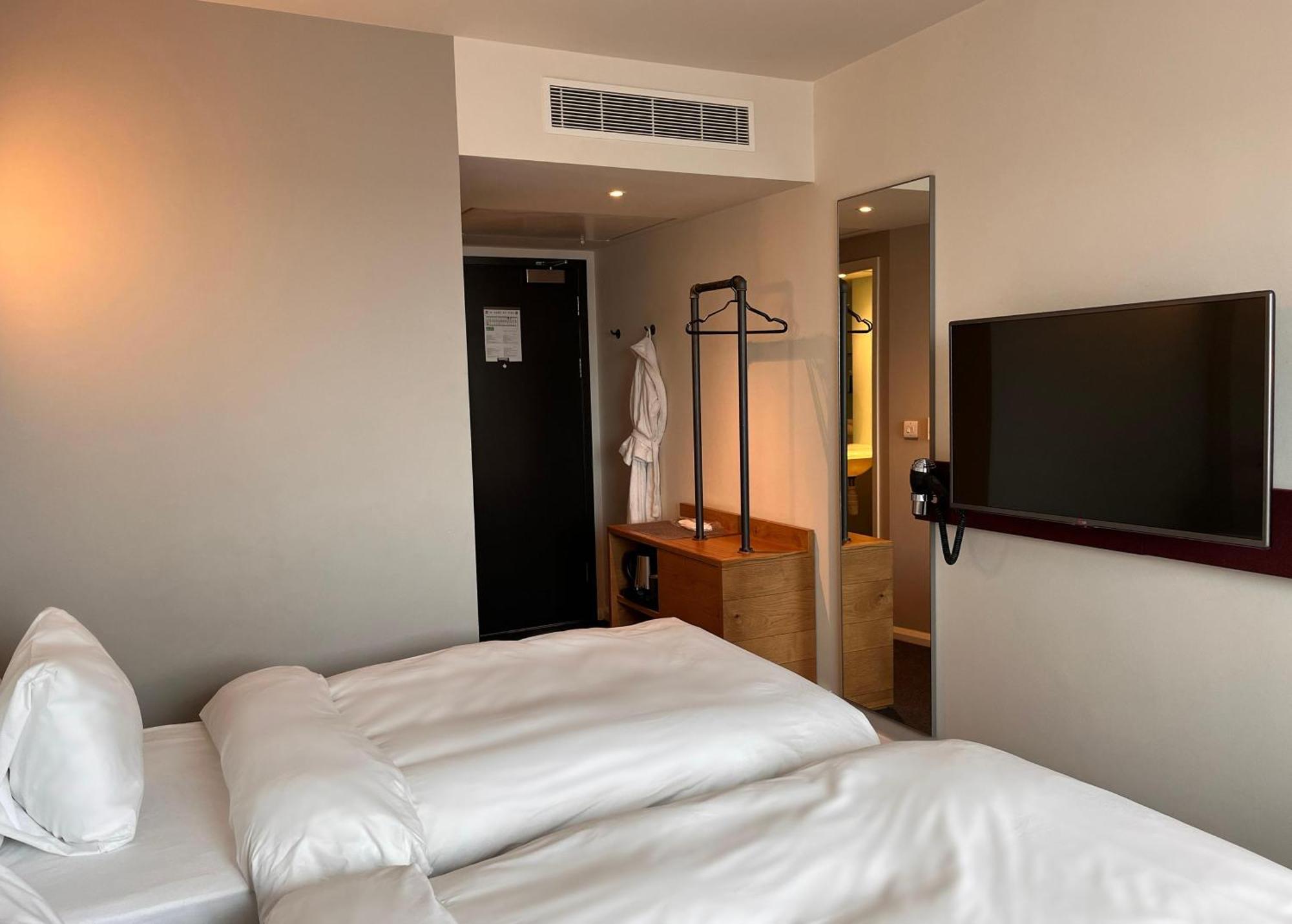 B&B Hotel Дербі Екстер'єр фото
