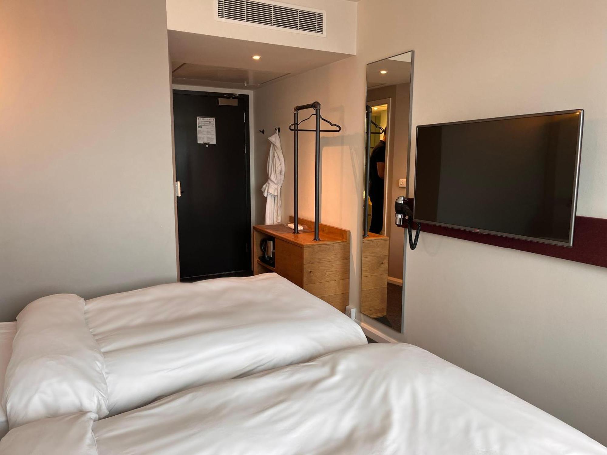 B&B Hotel Дербі Екстер'єр фото